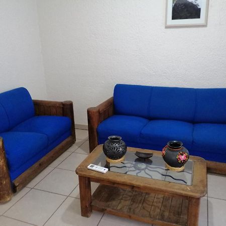 شقة Departamento La Crucecita, Con Aire Acondicionado, Excelente Ubicacion, En Segunda Planta سانتا كروز هواتولكو المظهر الخارجي الصورة