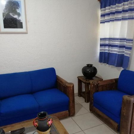 شقة Departamento La Crucecita, Con Aire Acondicionado, Excelente Ubicacion, En Segunda Planta سانتا كروز هواتولكو المظهر الخارجي الصورة