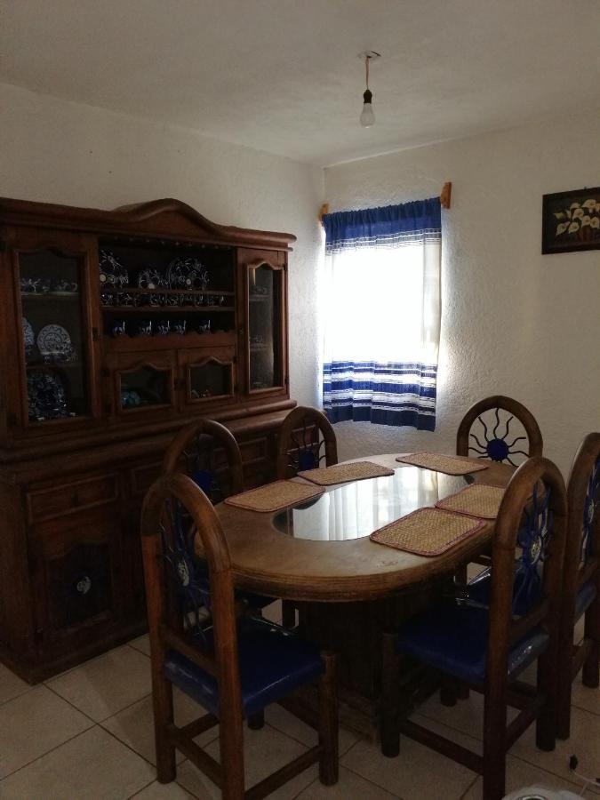 شقة Departamento La Crucecita, Con Aire Acondicionado, Excelente Ubicacion, En Segunda Planta سانتا كروز هواتولكو المظهر الخارجي الصورة