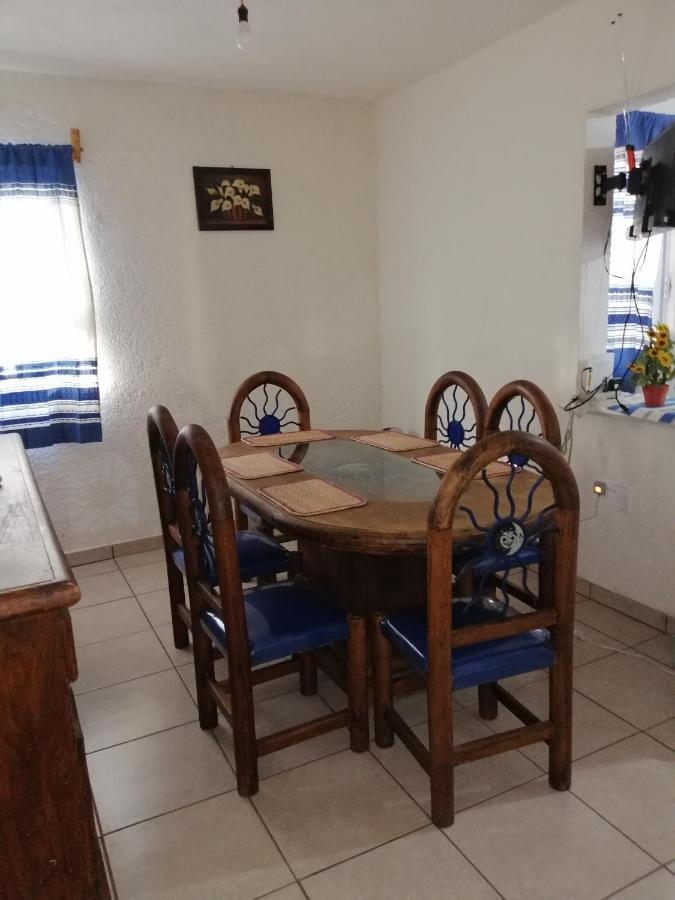 شقة Departamento La Crucecita, Con Aire Acondicionado, Excelente Ubicacion, En Segunda Planta سانتا كروز هواتولكو المظهر الخارجي الصورة